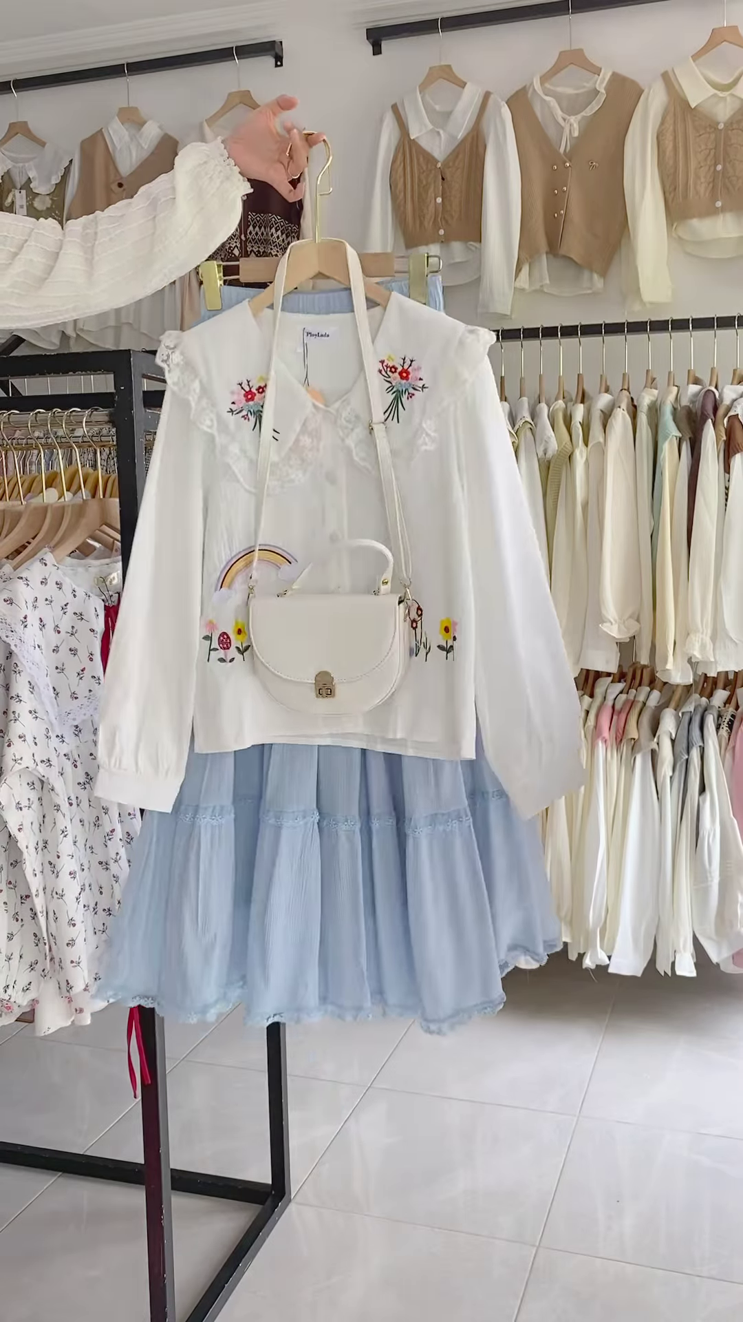 Charming Women's Embroidered Blouse and Layered Tulle Skirt Outfit with Crossbody Bag - Image 2