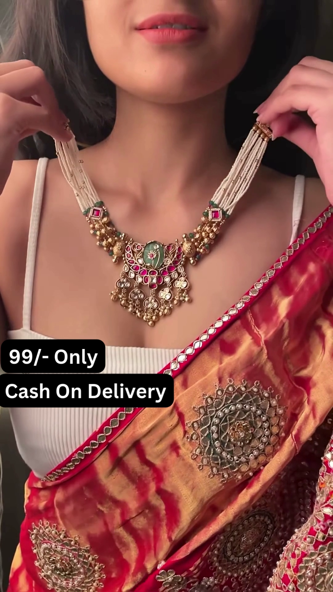 Exquisite Kundan Choker Necklace Set with Green Stone and Pearl Drops - Image 3