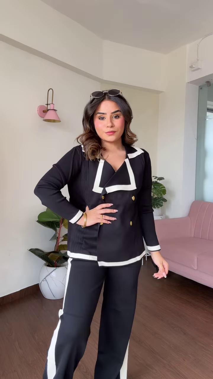 Casual Chic Women's Light Brown Knit Lounge Set with Wide-Leg Pants - Image 3