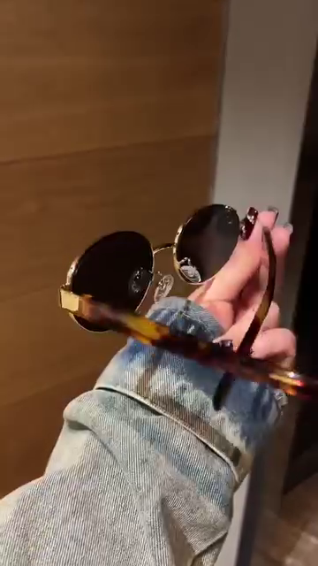 Retro Oval Sunglasses with Slim Metal Frame and Dark Lenses - Image 2