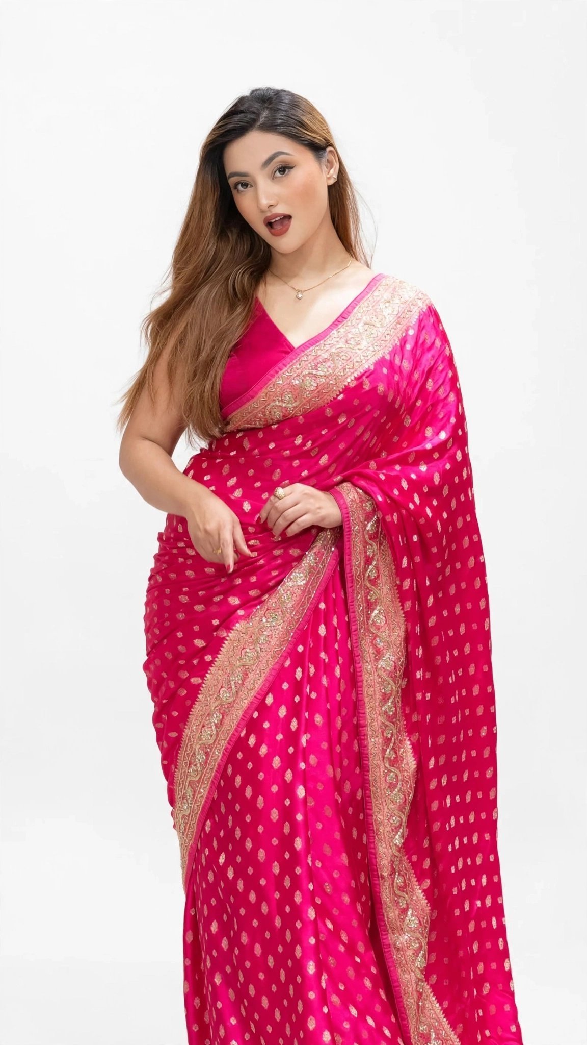 Radiant Rose Fuchsia Embellished Saree with Scalloped Zardosi Border