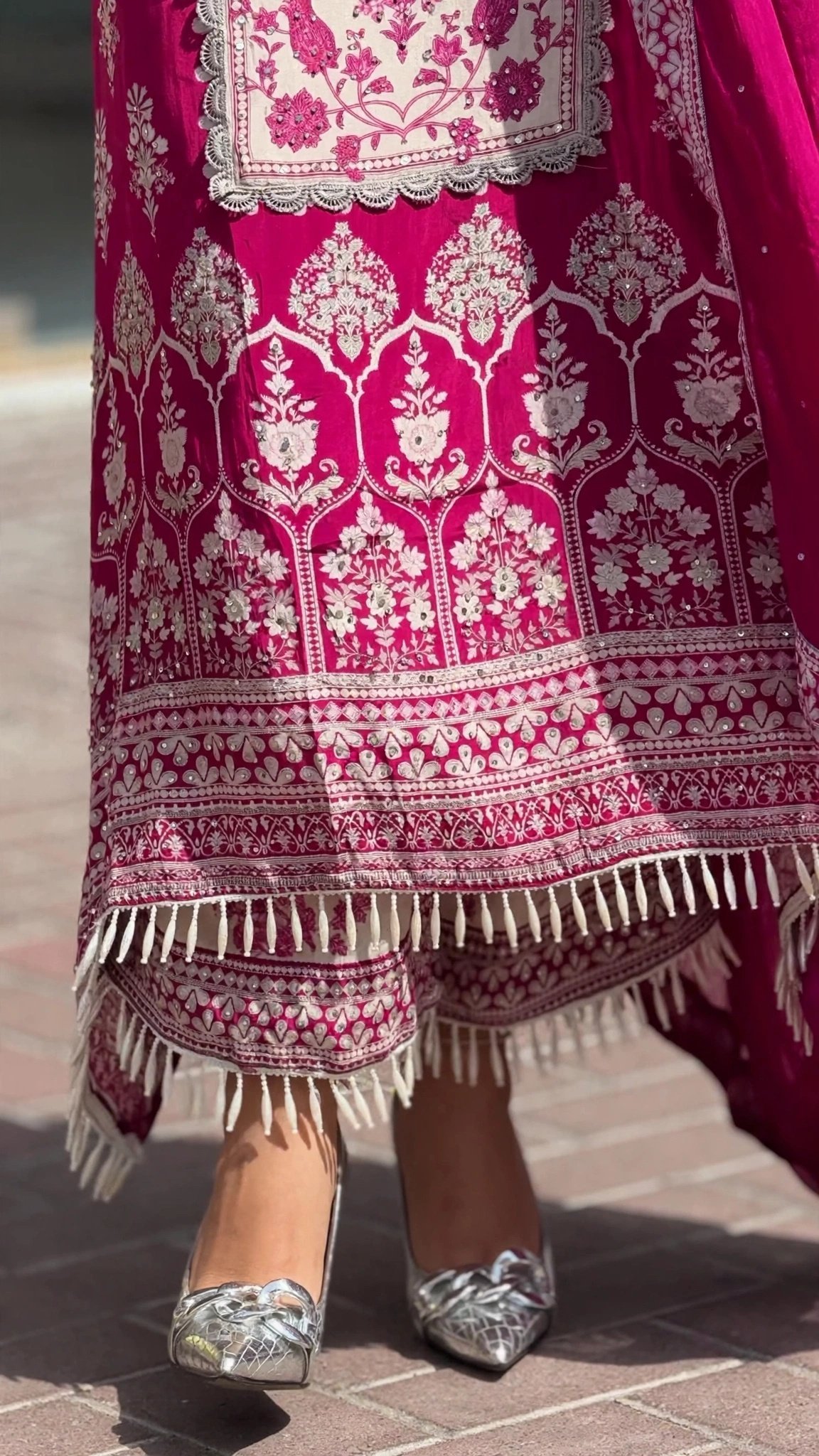 Vibrant Fuchsia & Ivory Embroidered Handcrafted Kurta Set - Image 5