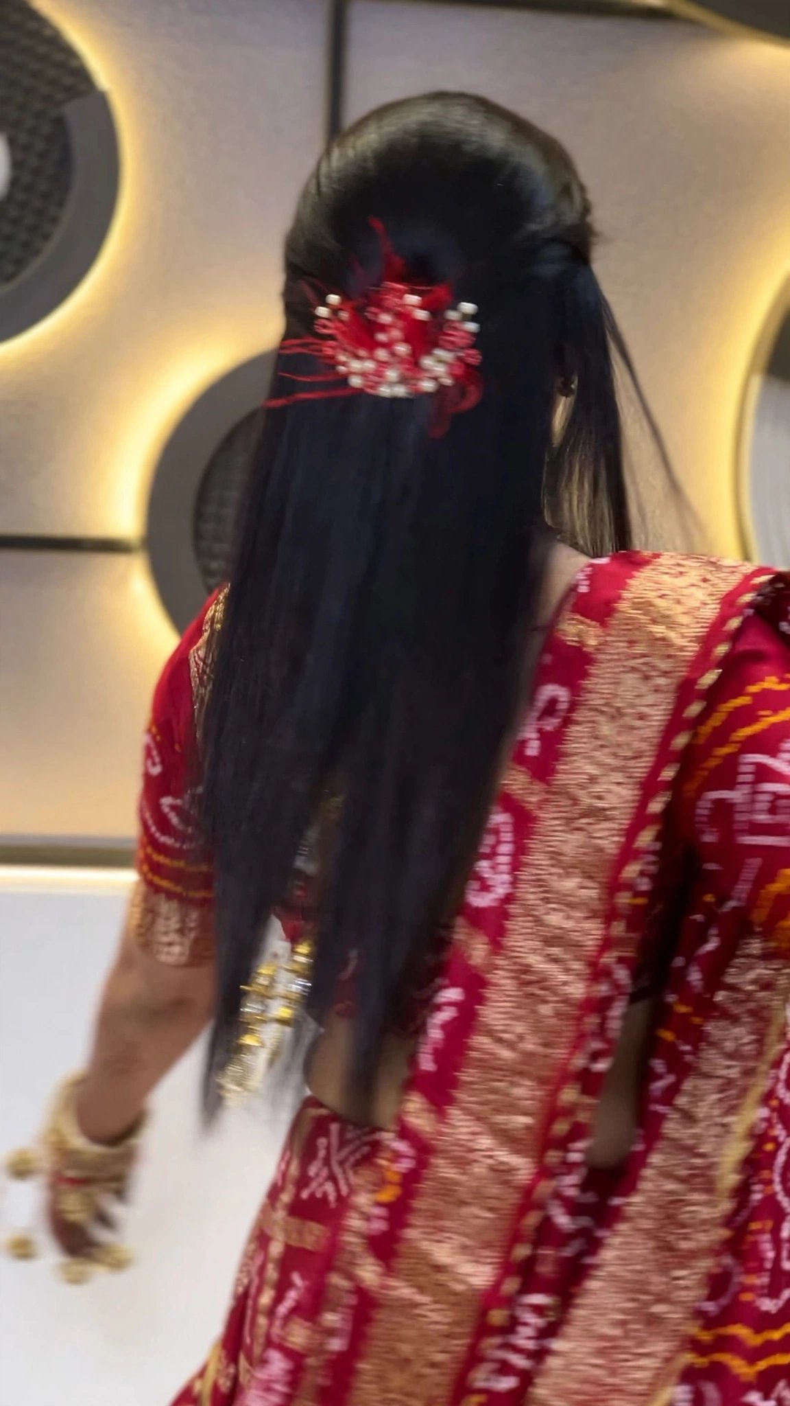 Royal Crimson Bandhani Silk Saree with Antique Gold Zari Border - Image 4