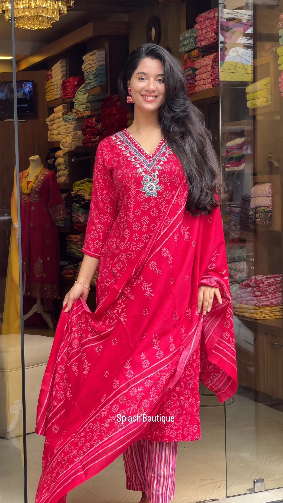 Vibrant Fuchsia Embroidered Floral Kurta Set - Image 4