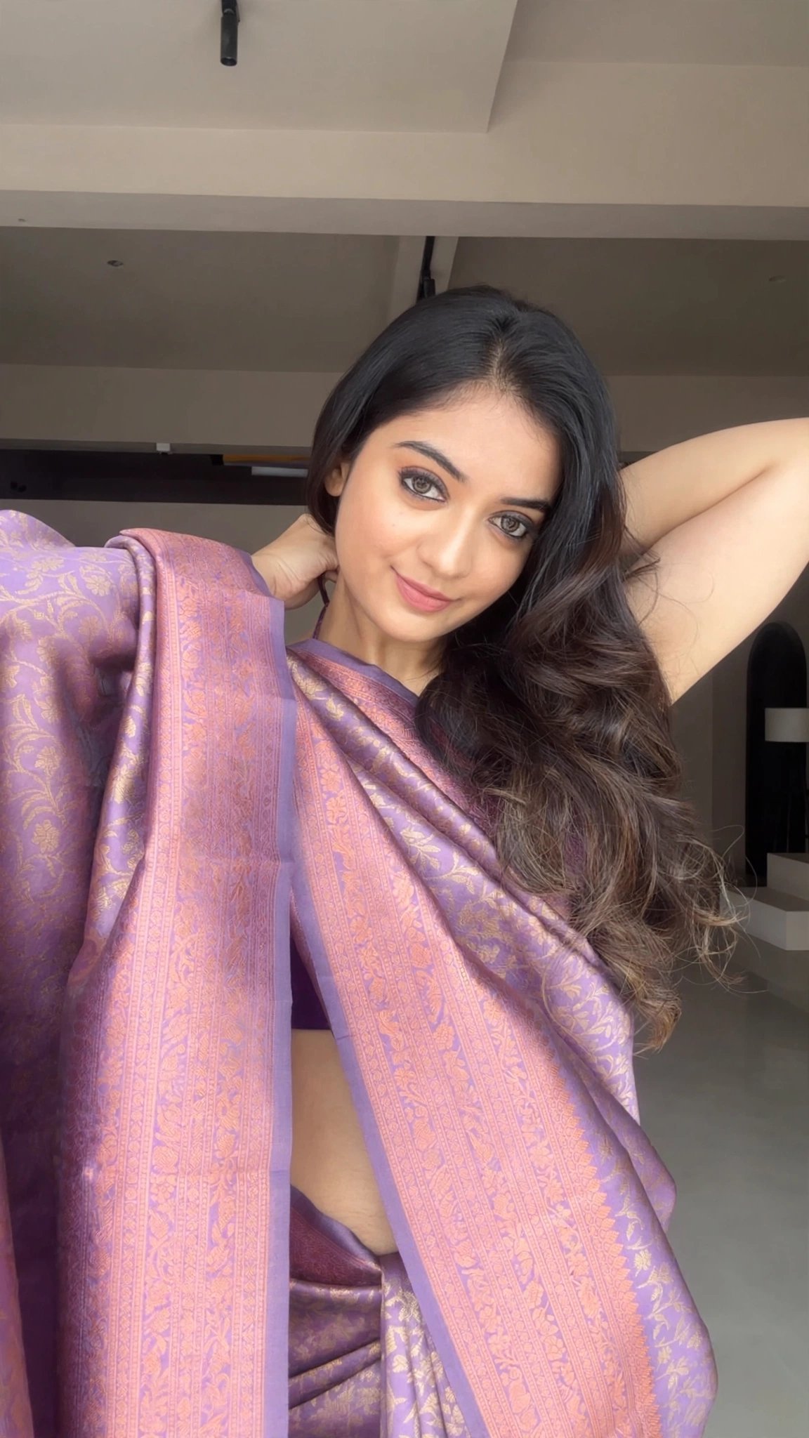 Enchanting Lavender Silk Jacquard Saree with Intricate Border - Image 5